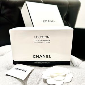 Chanel soft cotton pad - new in box with bonus